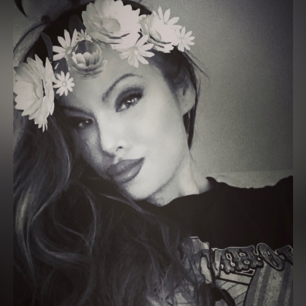 Meet your Posher, Courtney